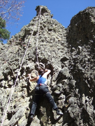  Escalader des rochers naturels 
